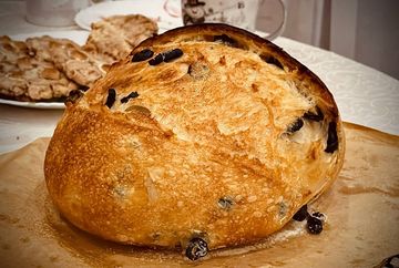 С оливками и розмарином L — хлеб на закваске, D&K Sourdough Южно-Сахалинск